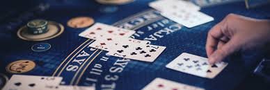 Ưu đãi cá cược bóng đá và esports tại iun88 Việt Nam